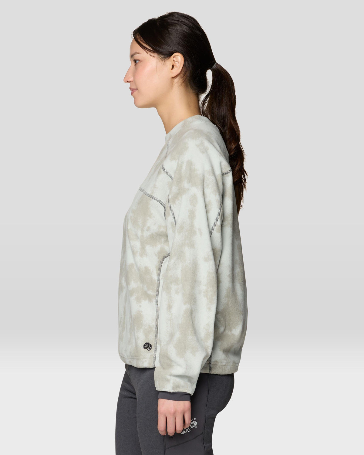 Mountain Hardwear Microchill Pullover Crew in Gamma Grey Shadowdye Print, additional model view