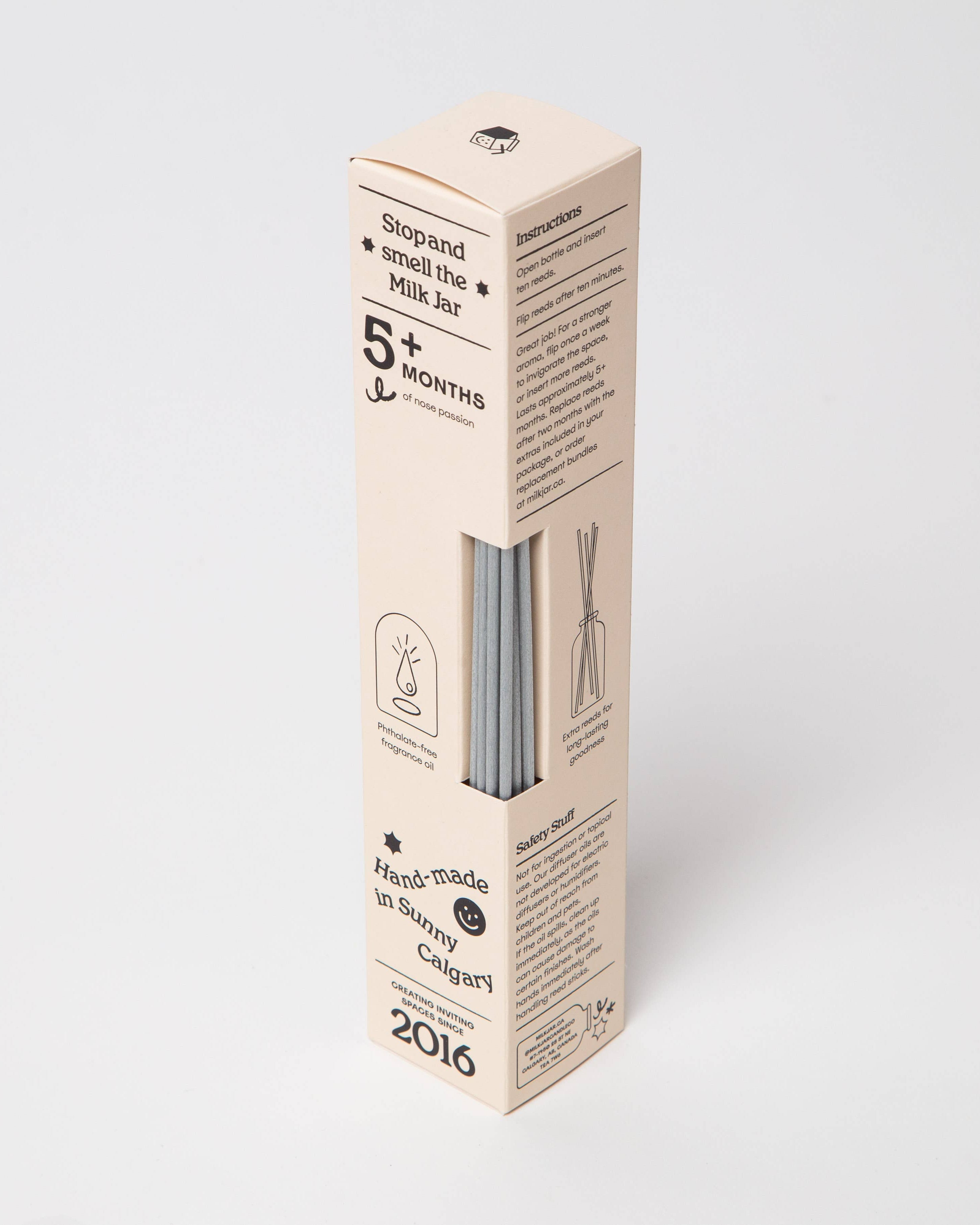 Dandy - Mahogany, Firewood & Pine 4oz Reed Diffuser